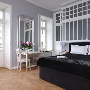 https://warsaw-concept.warsawhotelspoland.com